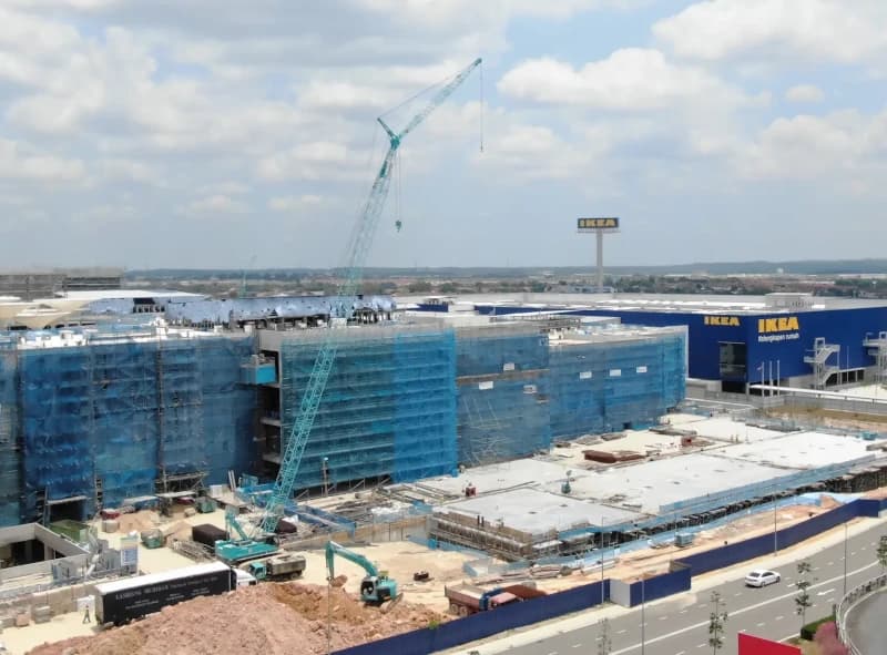 Applications of Crawler Cranes in Major Industrial Projects.